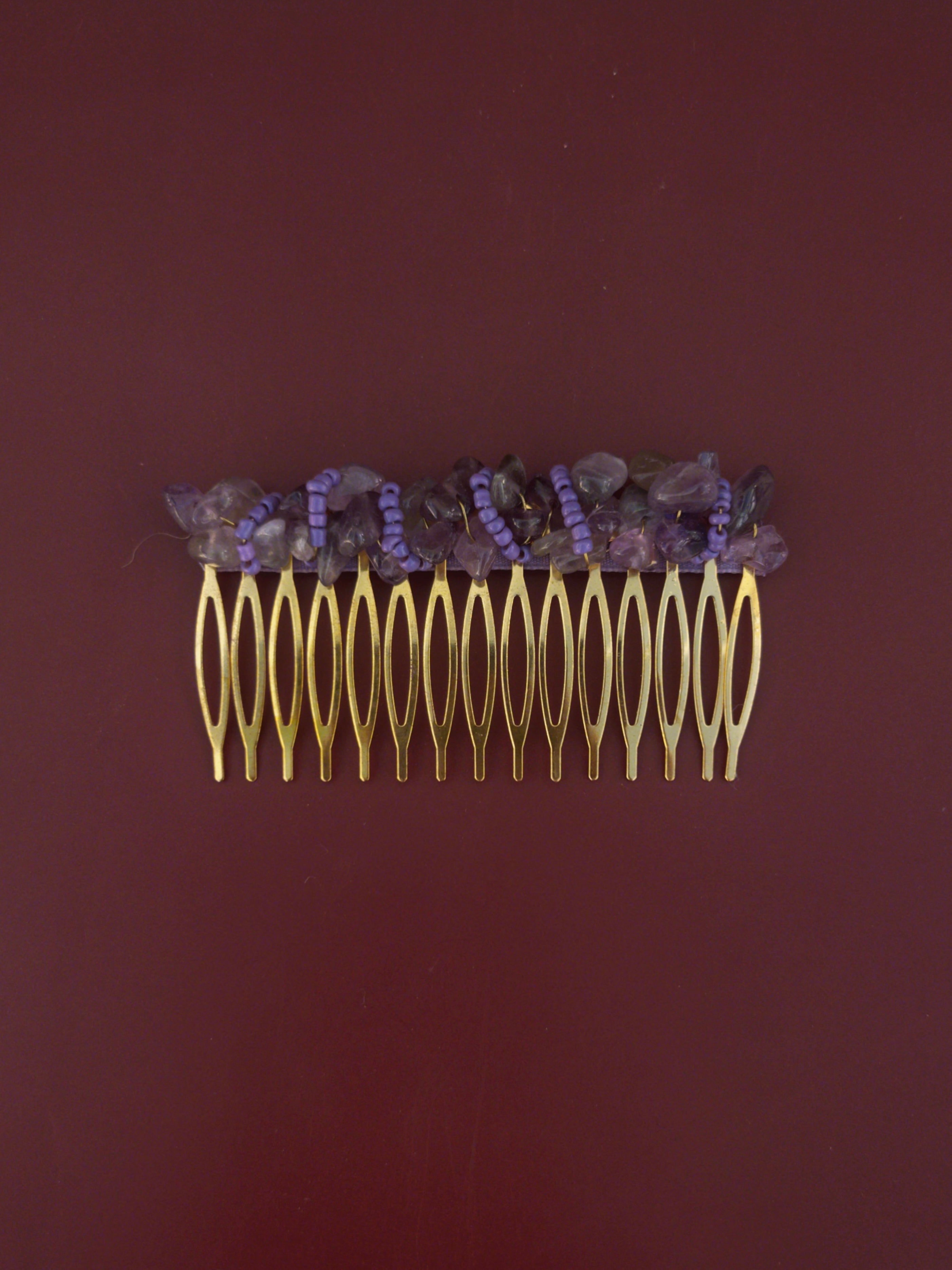 Peinecillo piedras morado