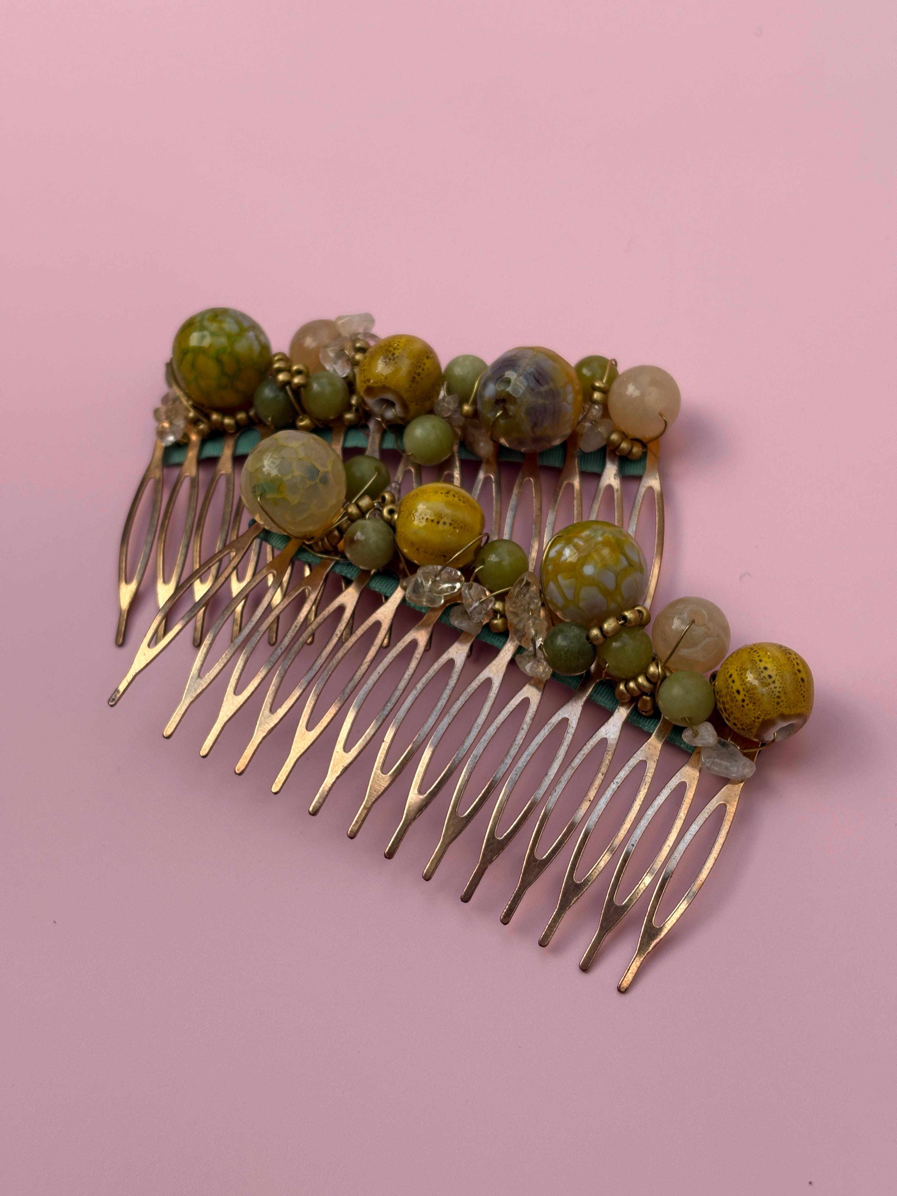 Peinecillo verde oliva