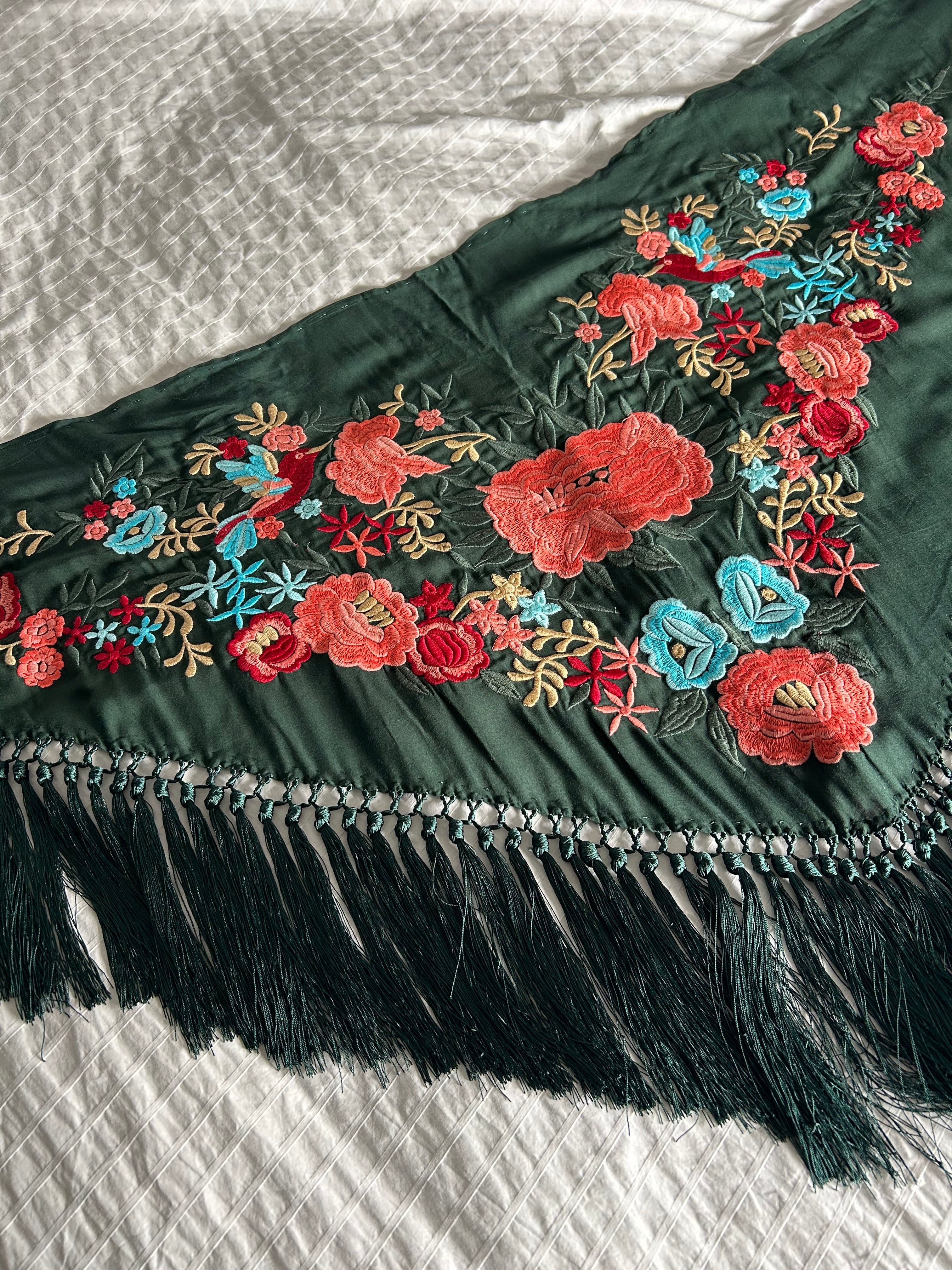 Mantoncillo Cayetana verde botella