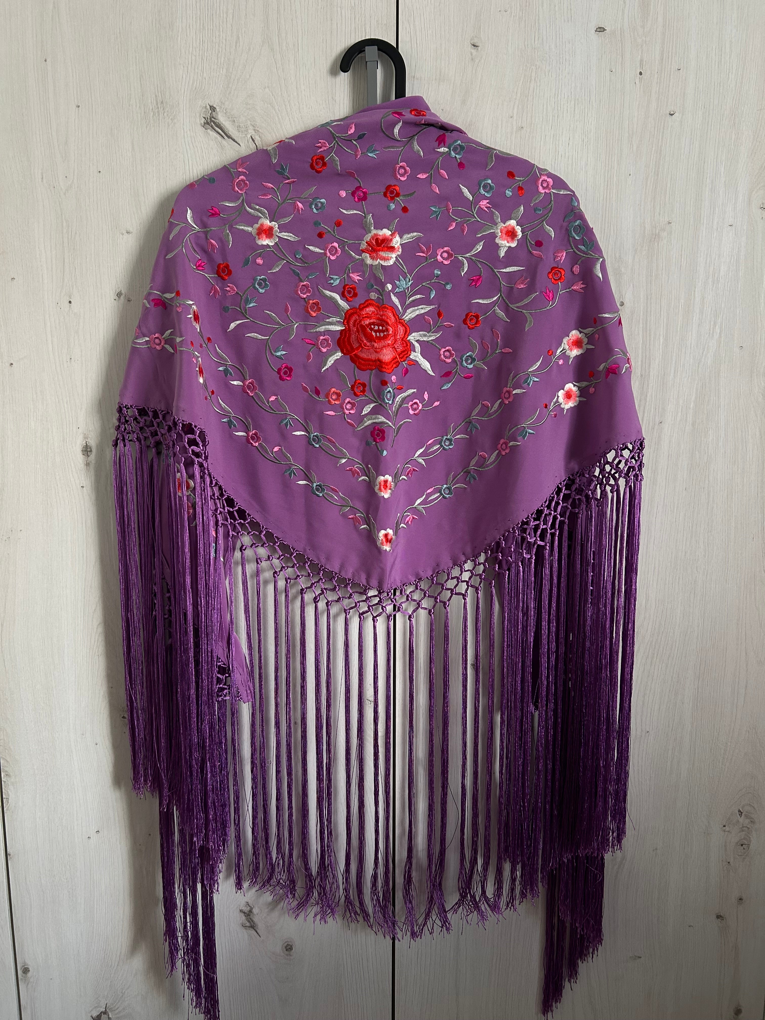 Mantoncillo Victoria lila