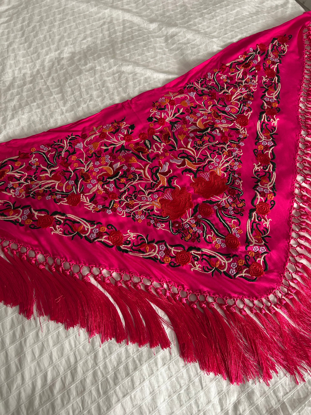 Mantoncillo portugués fucsia