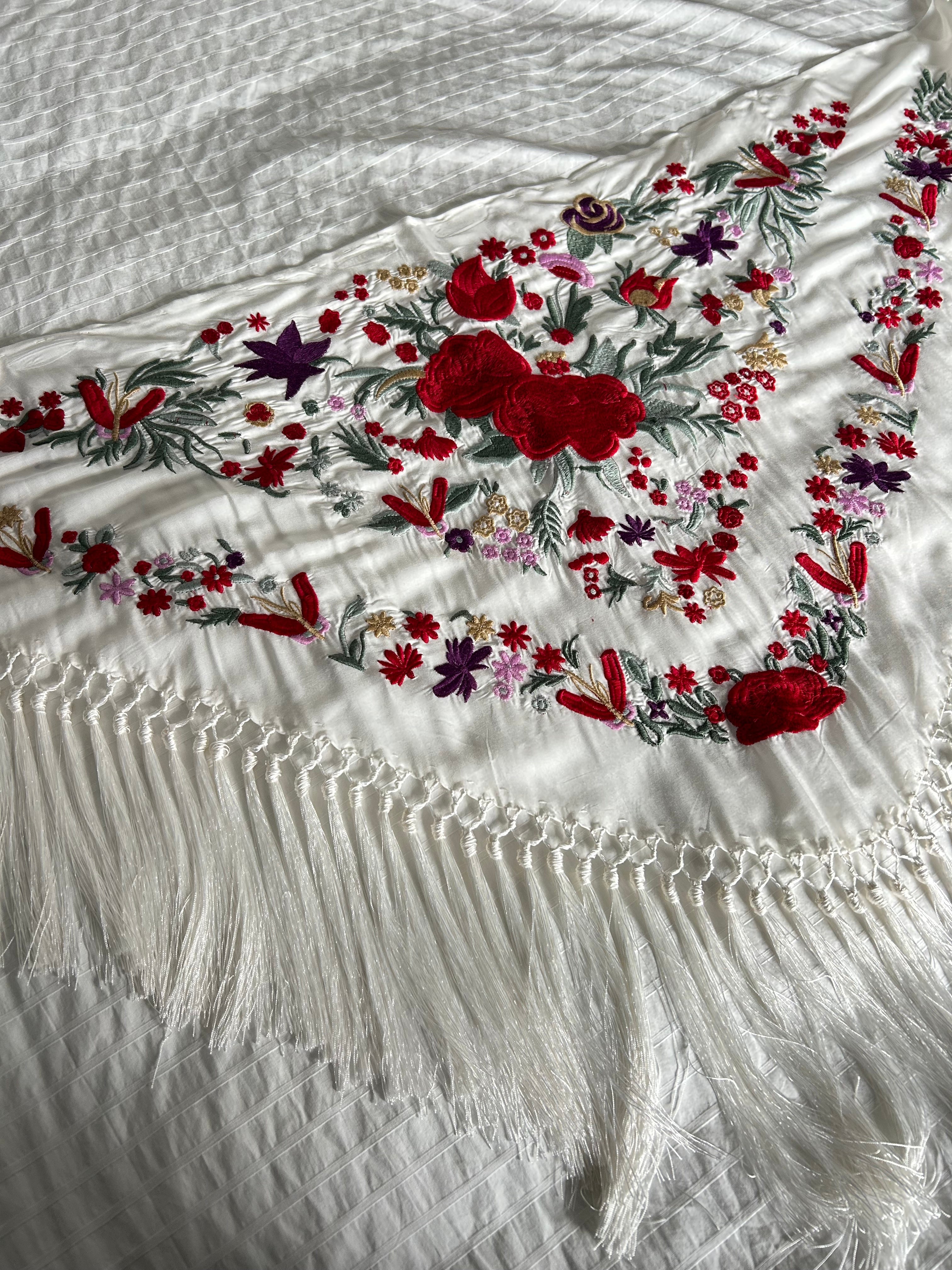 Mantoncillo Cristina blanco