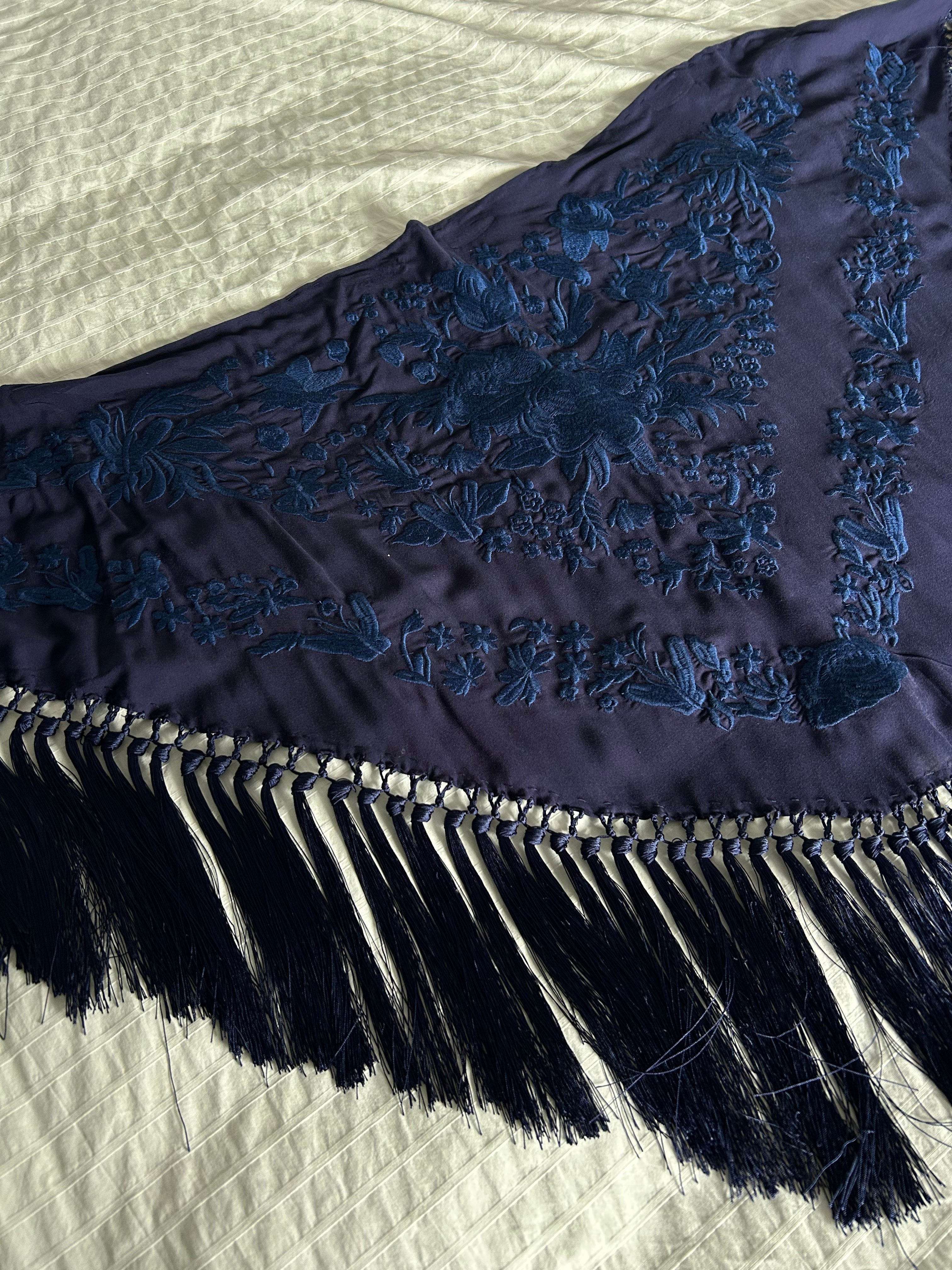 Mantoncillo Cristina azul marino