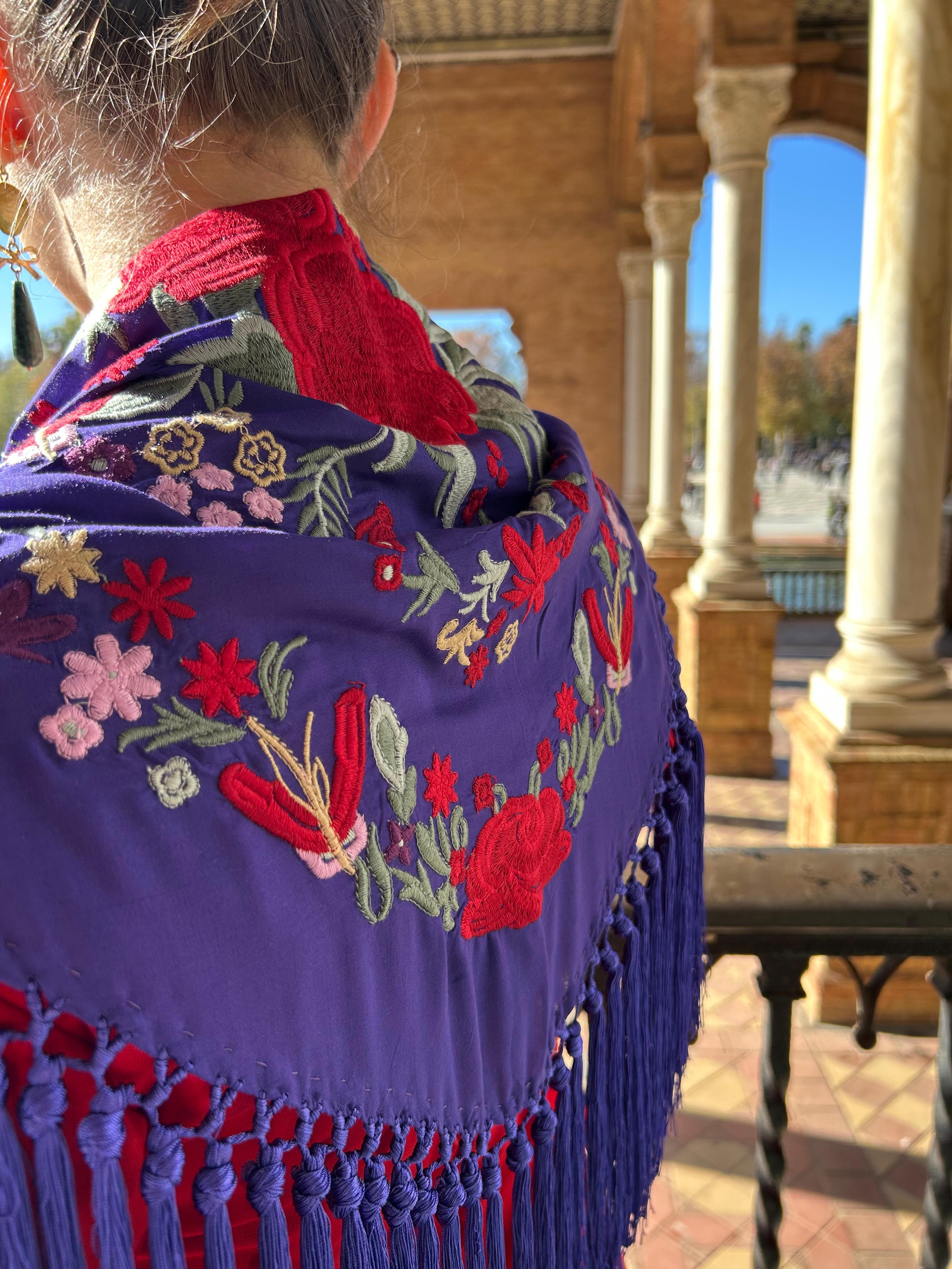 Mantoncillo Cristina morado